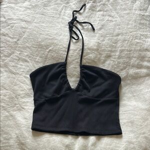 ✨ WILFRED BLACK HALTER PLUNGE CROP TOP